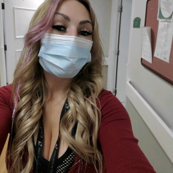 Meet your Posher, Rebecca - Picture 4 of 7